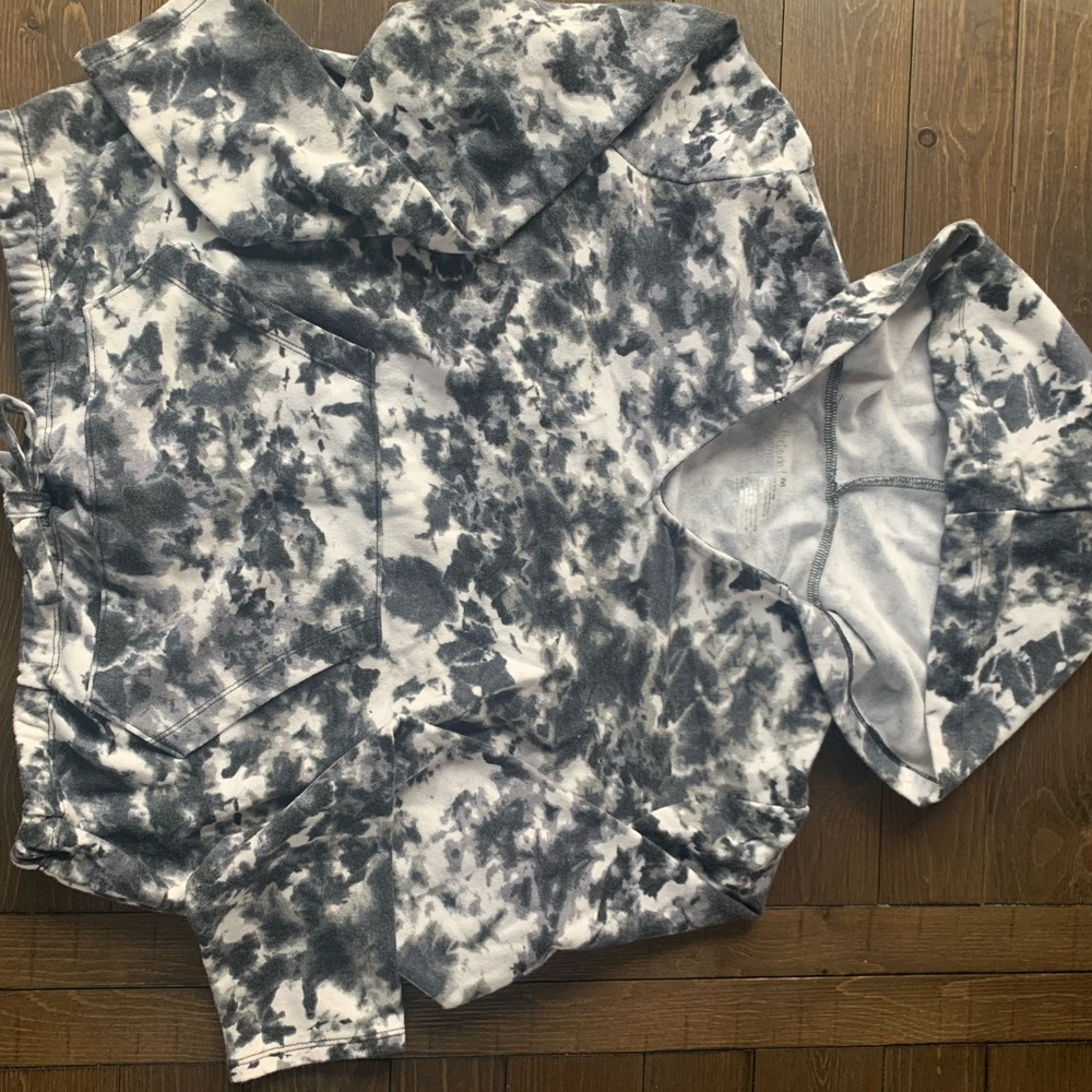 Crop top sweater size med